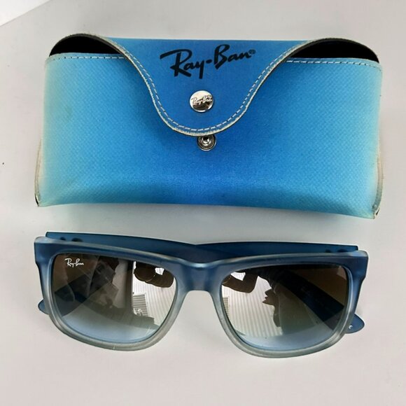 Ray-Ban  RB4165 853/5D Justin Gradient Blue Rubber - Picture 1 of 7